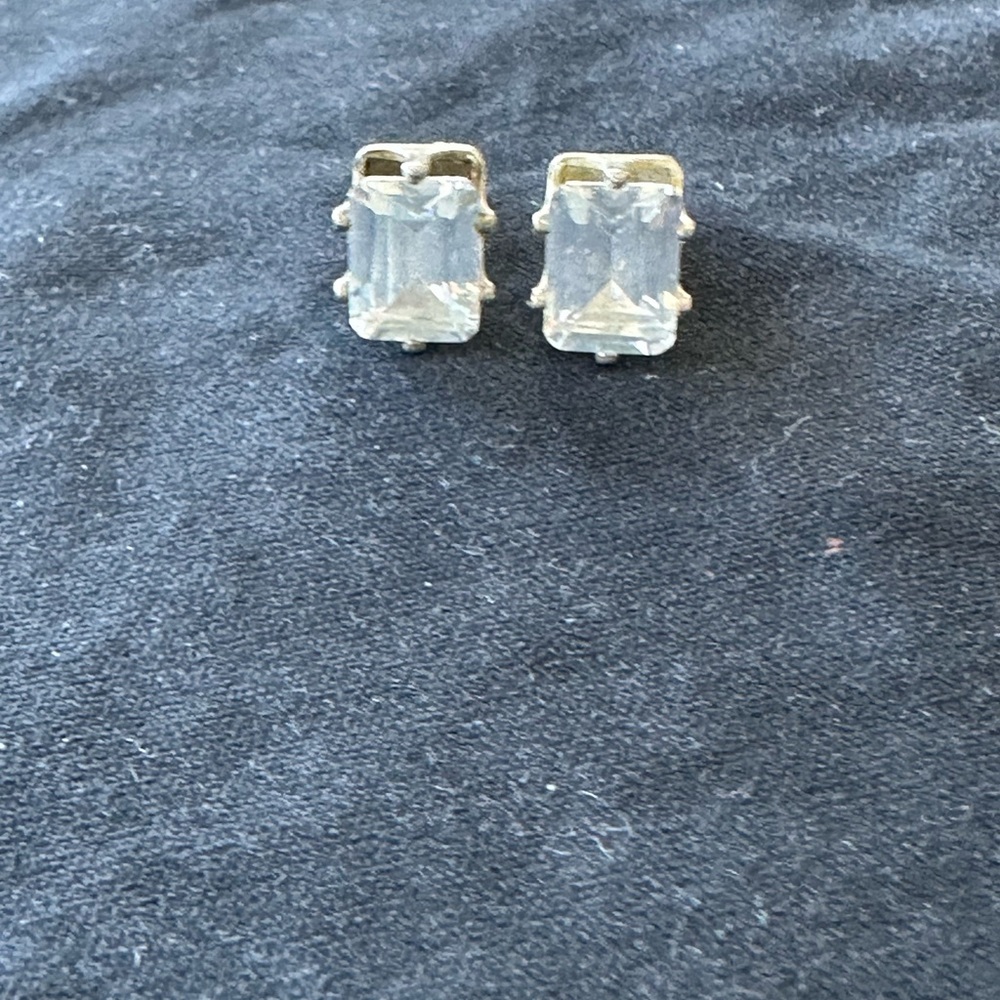 Elegant Silver CZ Stud Earrings,Classic Emerald shape facets